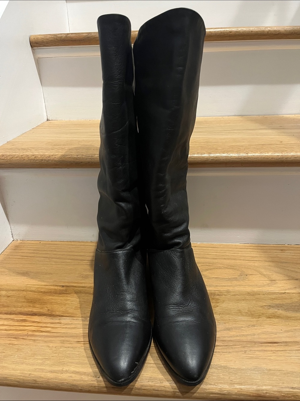Women's under the -Knee Black Pointed-Toe Boots